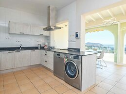 Belvilla by OYO Casa Chloe