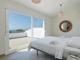 Belvilla by OYO Casa Chloe