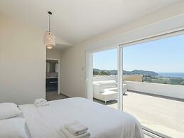 Belvilla by OYO Casa Chloe