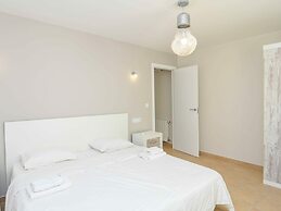 Belvilla by OYO Casa Chloe