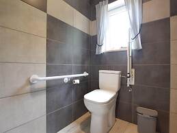 Superb Villa With a Large Garden