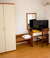 Sea View Apartment With a Shared Pool