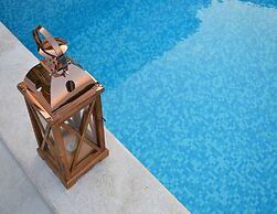 Sea View Apartment With a Shared Pool