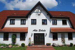 Idyllische Wohnung mit Pool in Mecklenburg