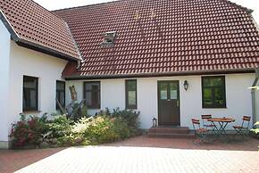Idyllische Wohnung mit Pool in Mecklenburg