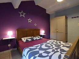 Cottage in a Well-equipped and Comfortable Farmhouse