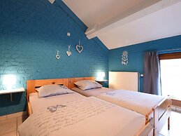 Cottage in a Well-equipped and Comfortable Farmhouse