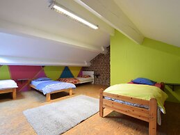 Cottage in a Well-equipped and Comfortable Farmhouse