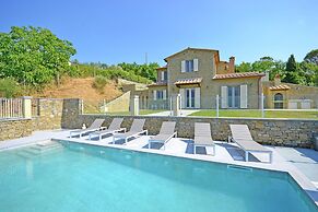 Belvilla by OYO Villa Chiara