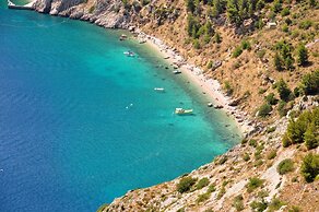 Apartment in Dalmatia Near the Sea