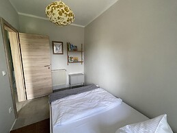 Grosse Ferienwohnung mit Garten, Saal