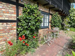 Grosse Ferienwohnung mit Garten, Saal