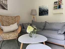 Grosse Ferienwohnung mit Garten, Saal
