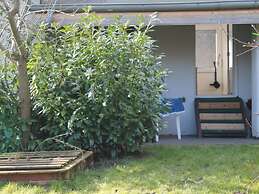 Spacious Bungalow near Sea in Grundshagen