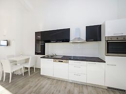 Sea-view Apartment With Garden