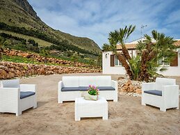 Belvilla by OYO Mari e Monti 4