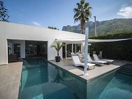 Cozy Sicilian Home Near Beach