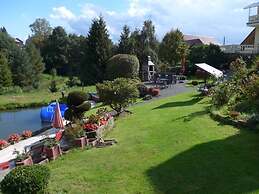 Roomy Apartment in Lichtenhain With Pond