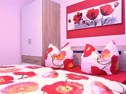 Apartment in Lichtenhain With Pond