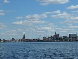 Einladender Bungalow in Kropelin mit Terrasse