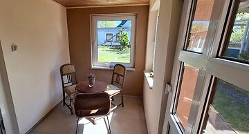 Einladender Bungalow in Kropelin mit Terrasse