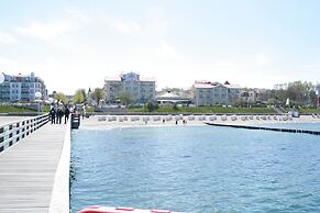Einladender Bungalow in Kropelin mit Terrasse