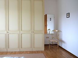 Apartment in Deifeld With Garden