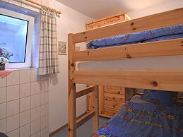 Apartment in Deifeld With Garden