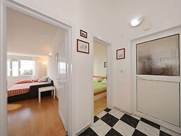 Modern Apartment With Private Pool in Maslenica