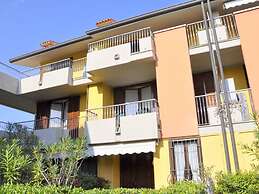 Tasteful Holiday Home in Sirmione With Pool