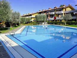 Tasteful Holiday Home in Sirmione With Pool