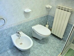 Tasteful Holiday Home in Sirmione With Pool