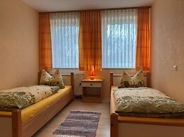 Charmante Ferienwohnung mit Garten und nah am Meer