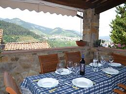 Modern Villa With Private Pool and Fenced Garden Near Lucca