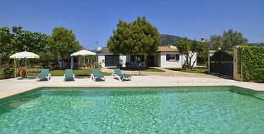 Belvilla by OYO Tabou