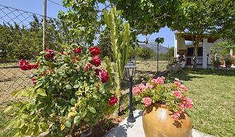 Belvilla by OYO Tabou