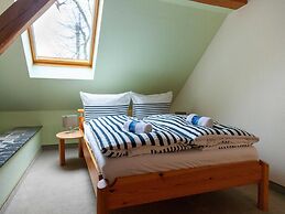 Holiday Flat in the Countryside in Grundshagen