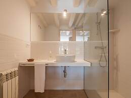 Belvilla by OYO Els Llacs