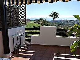 Charming Holiday Home Nearby Estepona With sea Views and Golf Opportun