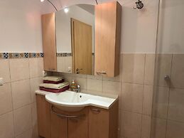 Charmante Ferienwohnung mit Garten in Wiek