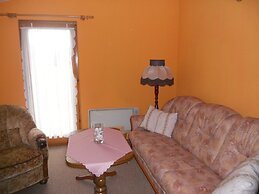 Lovely Bungalow near Sea in Elmenhorst