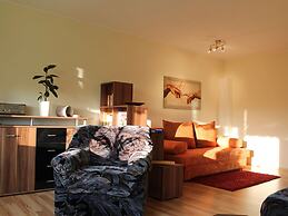 Sunny Holiday Apartment at the Forest Büdnerreihe