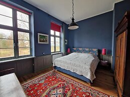 Charming Apartment With Terrace in Steffenshagen
