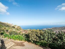 Nature Meets Luxury in Nice Apartment near Tenerife Coastline