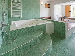 Beautiful Holiday Home in Redu With Whirlpool