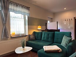 Charmante Ferienwohnung mit Garten in Wiek