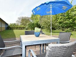 Charmante Ferienwohnung mit Garten in Wiek