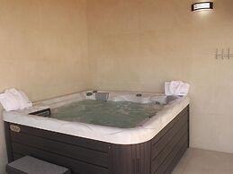 Villa With Private Wellness and Pool