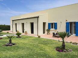 Belvilla by OYO Villa Ala Otto