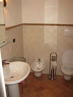 Farmhouse in Asciano With Pool & BBQ